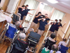 冬支度の雰囲気になってまいりました