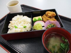 唐揚げ弁当