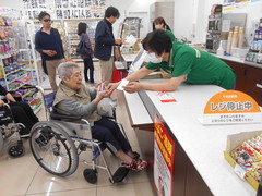 真夏日よりの5月かな（コンビニ編）